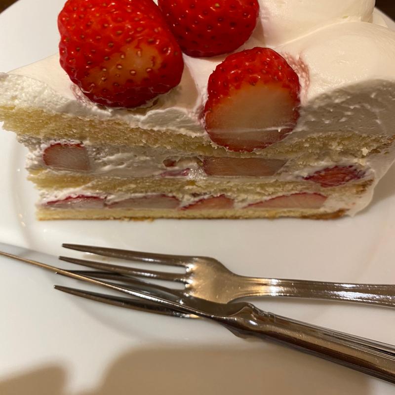 夏苺のショートケーキ(HARBS 阪急三番街店)