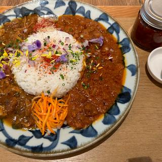 2種（マサラキーマ&鳥と玉ねぎの無水カレー）(ナマラマサラ日本橋店)