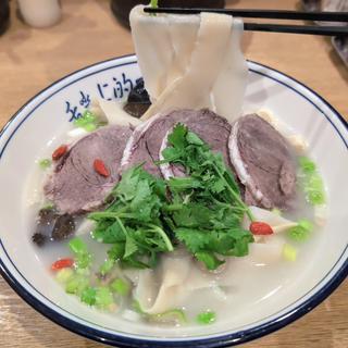 ビャンビャン麺(西安麺荘秦唐記)