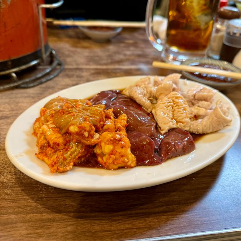 モツ、レバー、ホルモン(ホルモン焼 水よし本店)