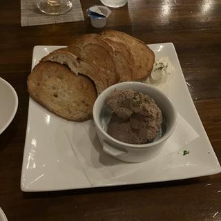 鶏のレバーパテ