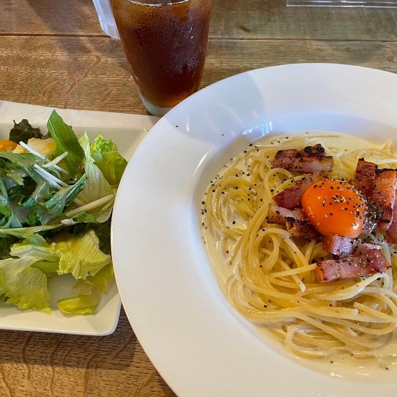 カルボナーラとマルゲリータ(ＰＩＺＺＡ・ＧＧ)