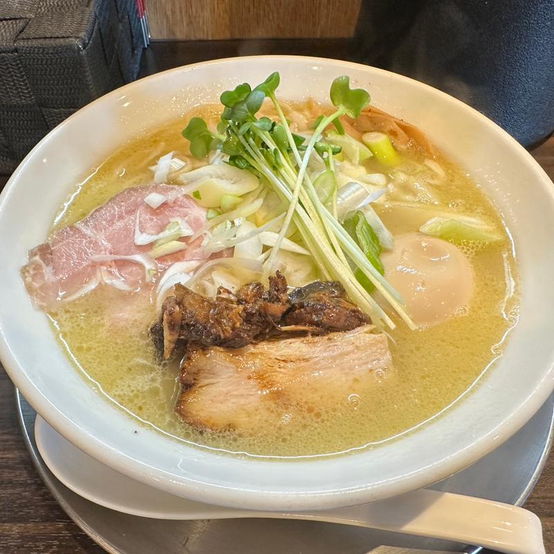 濃厚鶏らーめん塩(らーめん剣豪)