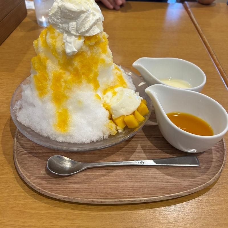 氷　マンゴー　杏仁豆腐添え(ココス 浦和店)