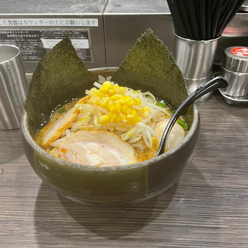 特みそこってりラーメン(背脂あり)(ど・みそ 町田店)