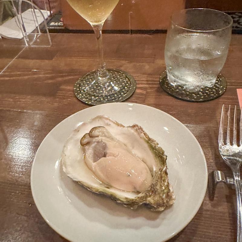 生牡蠣(ゆいっとる （Huitre）)