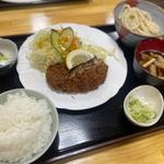うどんチーズメンチカツセット(キッチンきねんび)