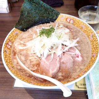 づけニンニクの背脂醤油らー麺(塩生姜らー麺専門店MANNISH 神田西口店)