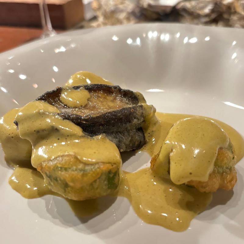 鮑のソテーときゅうりのフリット(バーマン)