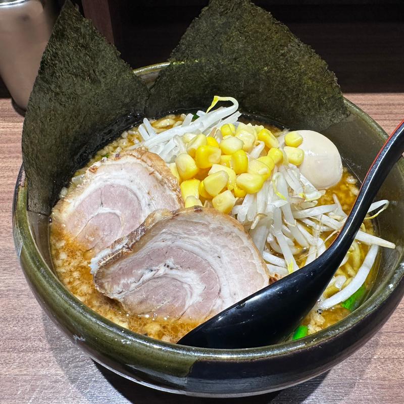 (東京スタイルみそらーめん ど・みそ キッテ グランシェ店)