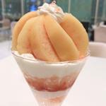 桃のパフェ(タカノフルーツパーラー 横浜高島屋店 )