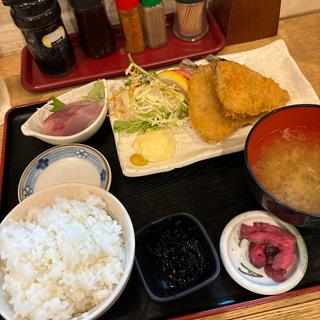 あじフライ定食(市場食堂横須賀中央店)