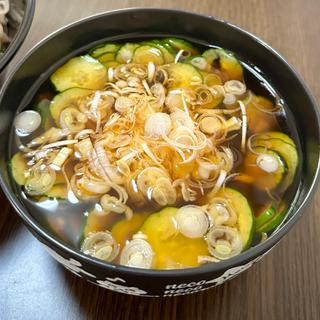 特盛ざるそば(剣先イカきゅうり冷汁)