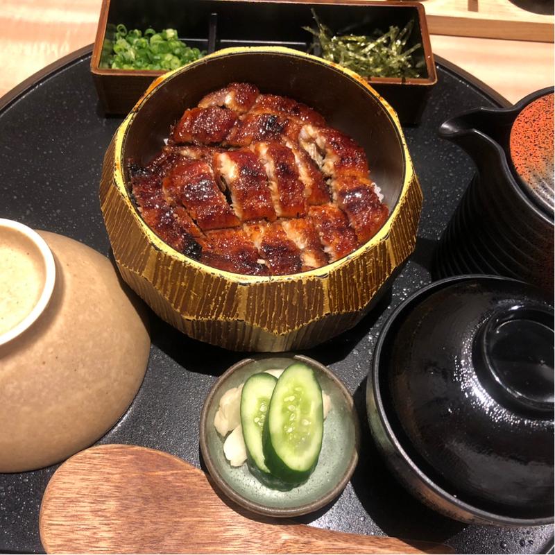 ひつまぶし(うなぎ四代目菊川東京駅黒塀横丁店)