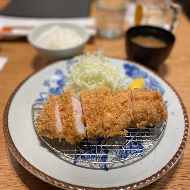 上ロースかつ定食(とんかつひな太)