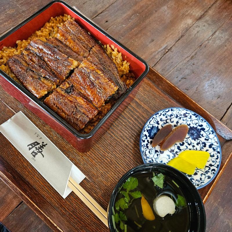 うな重(特上) (お吸い物お漬物)(うなぎ 膳 （zen）)