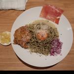 肉にぼにぼなーら(煮干しNoodlesNiboNiboCino)