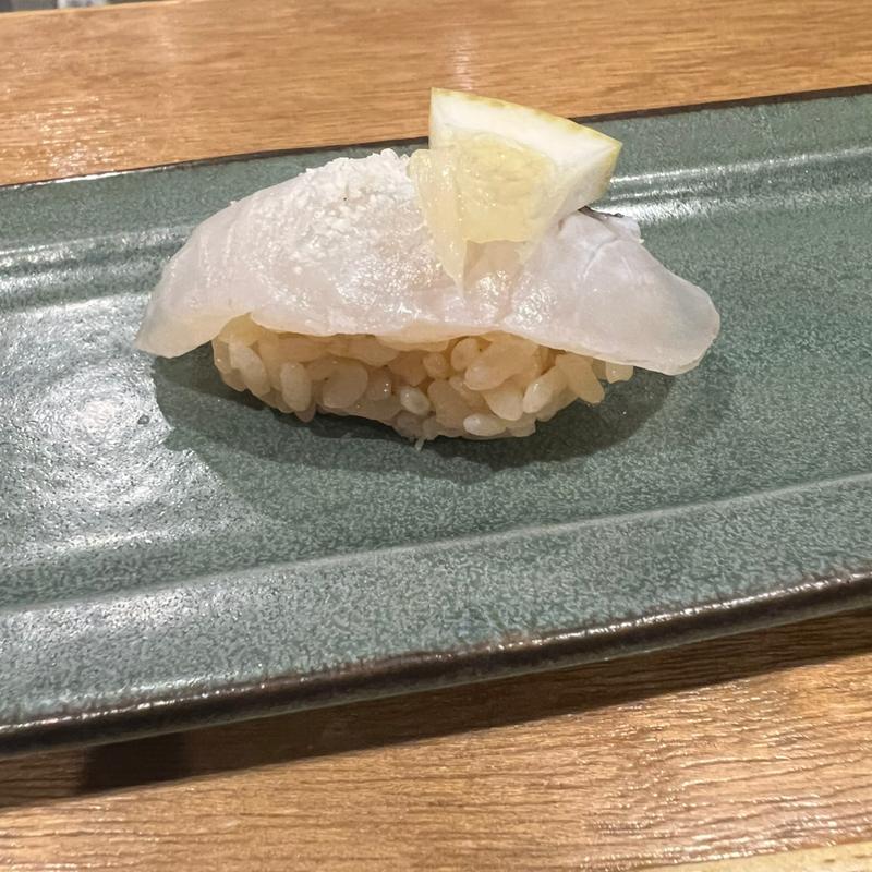 鯛(すし食堂 ito)
