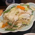 野菜炒め(梅田軒・酒泉わたゆり)