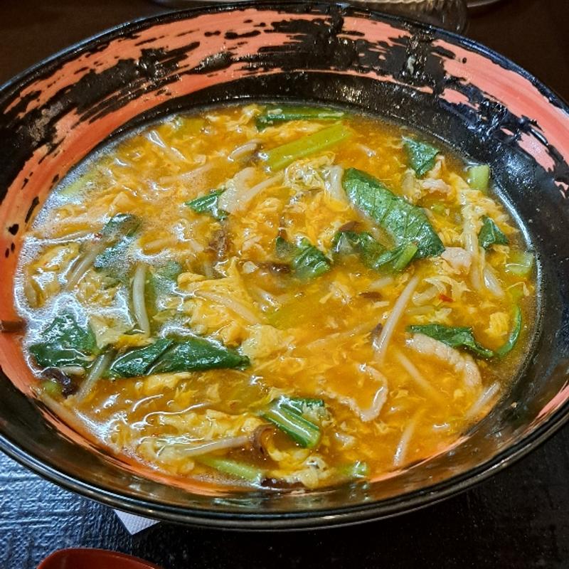 酸辣湯麺(すずらん 那覇メインプレイス店)