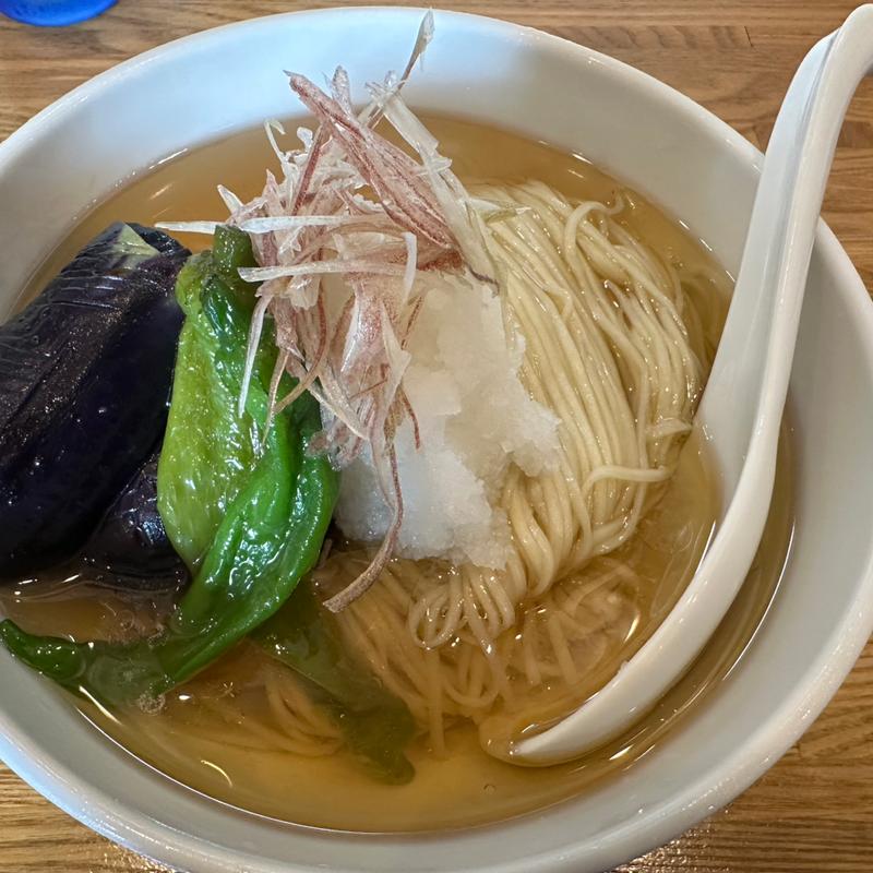 夏野菜の冷やしラーメン（煮干し）(ぬまちゃんラーメン)