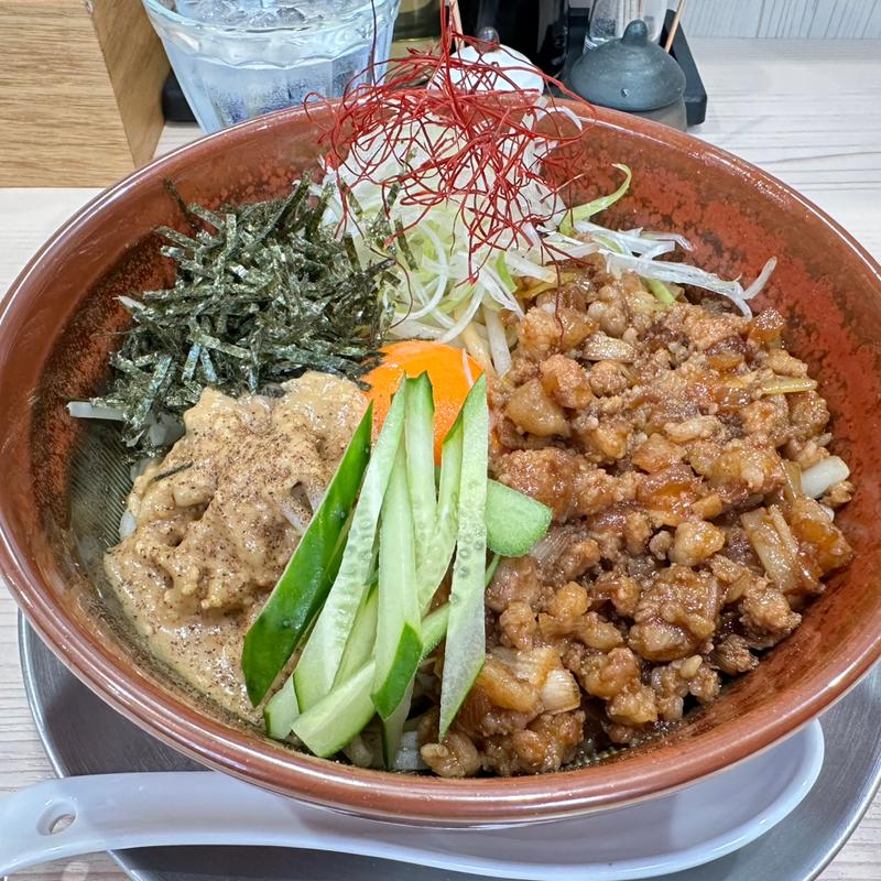 豚大トロ 紅きまぜそば(ラーメン専科 竹末食堂)