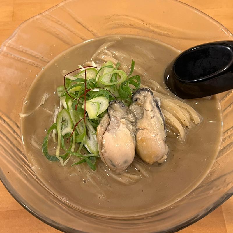 冷や牡蠣(楠木フサヱ はなれ)