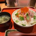 恵びす丼(敦賀魚河岸海鮮丼 うお吟(うおぎん))
