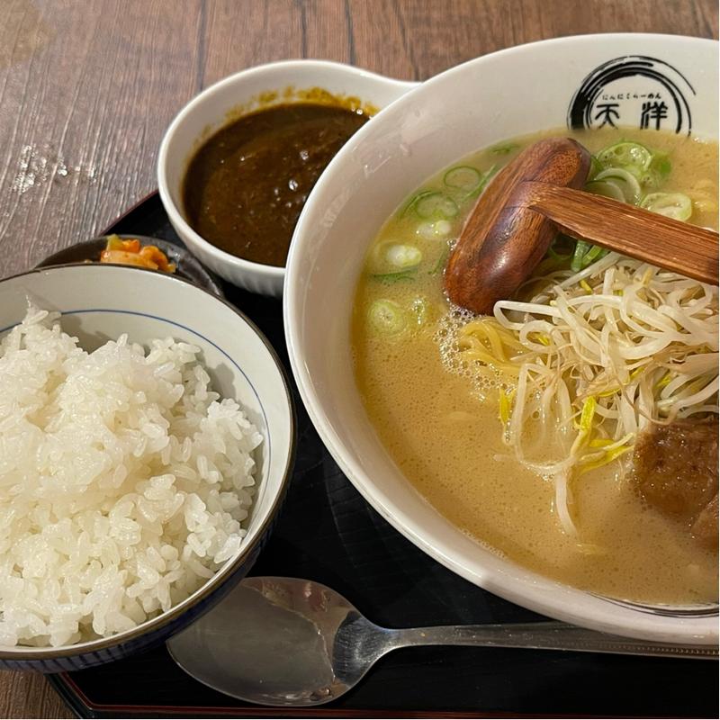 ラーメン　カレーセット(にんにくラーメン天洋 新町店)