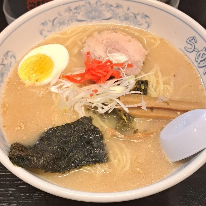 豚骨ラーメン(ラーメンランド 開南店 )