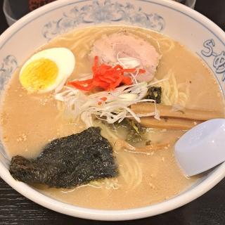 豚骨ラーメン(ラーメンランド 開南店 )