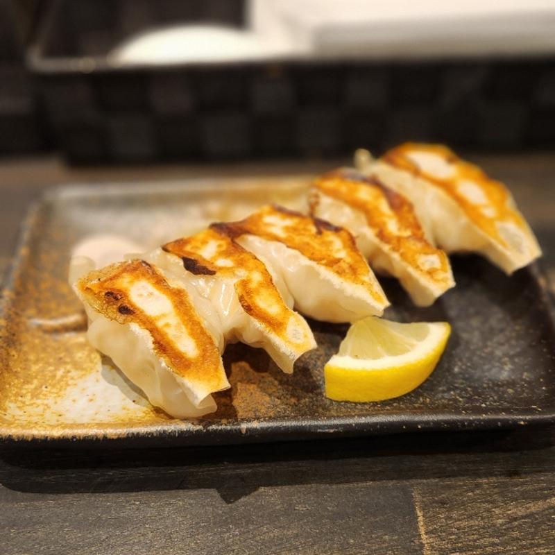 贅沢えび餃子5個(餃子 立山 梅田店（飲食専門店）)