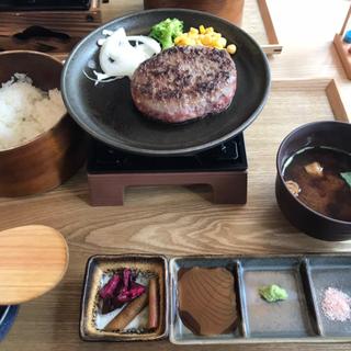 国産牛•和牛100%とろけるハンバーグ御膳(とろけるハンバーグ福よし 浅草蔵前店)