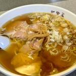 チャーシュー麺(伊勢屋)