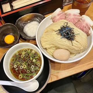 煮干し風味の冷たいつけそば 大 2玉増し 卵黄 とろろ(清麺屋)