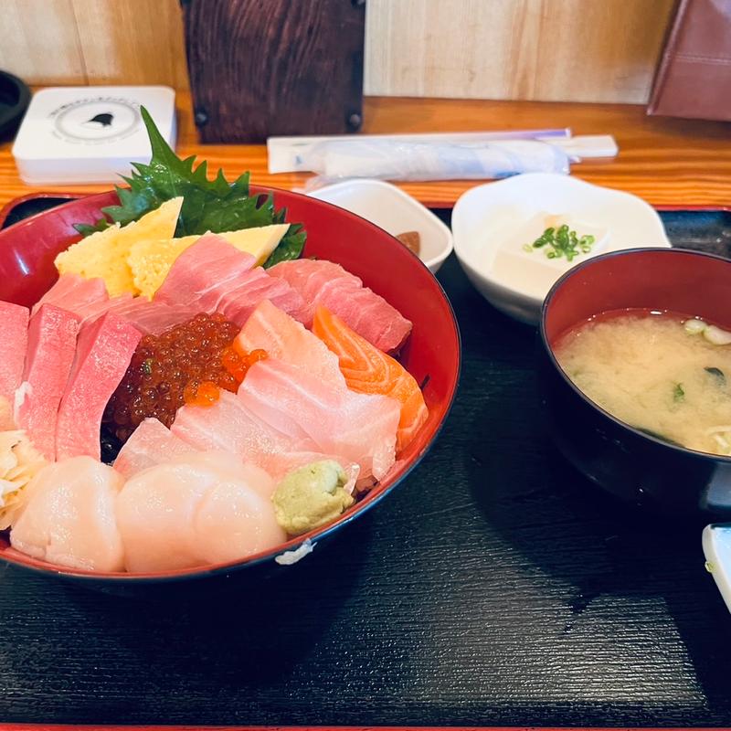海鮮丼(伊勢屋)