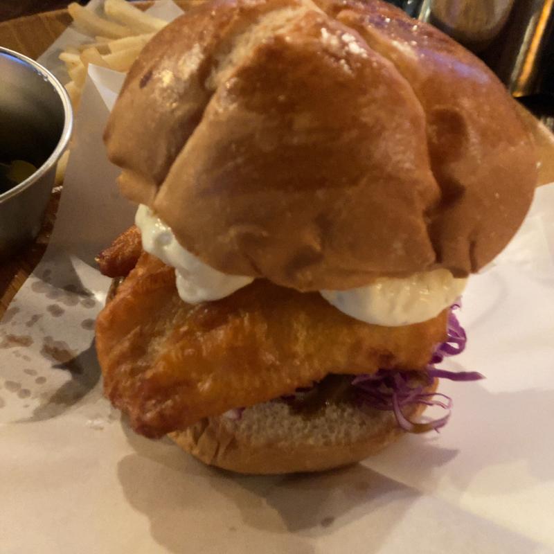 フィッシュバーガー(CRAFTHOUSE TALKIE'S)