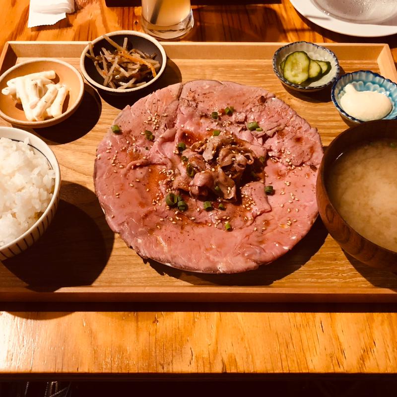 ローストビーフ定食　並盛り(チキンレッグ中野店)