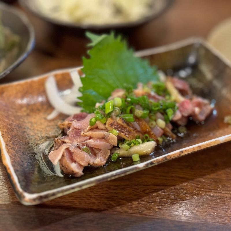 地鶏たたき(焼鳥や筑ぜん山ちゃん)