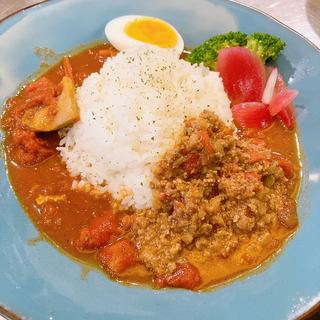 自家製2種のスパイスカレー(Bistro EG)