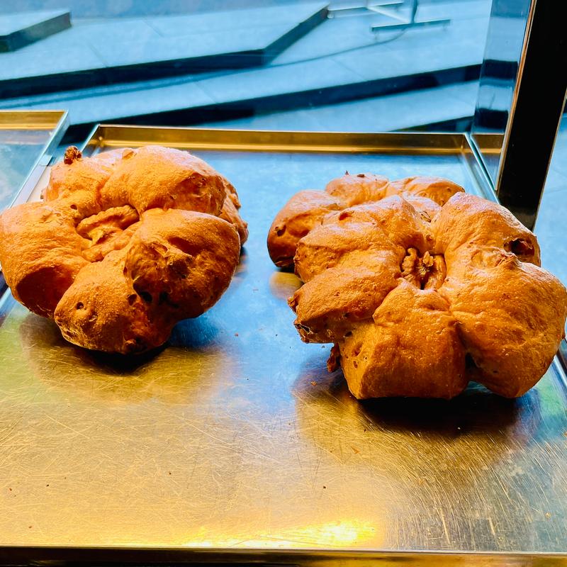 くるみロール(関口フランスパン 本店)