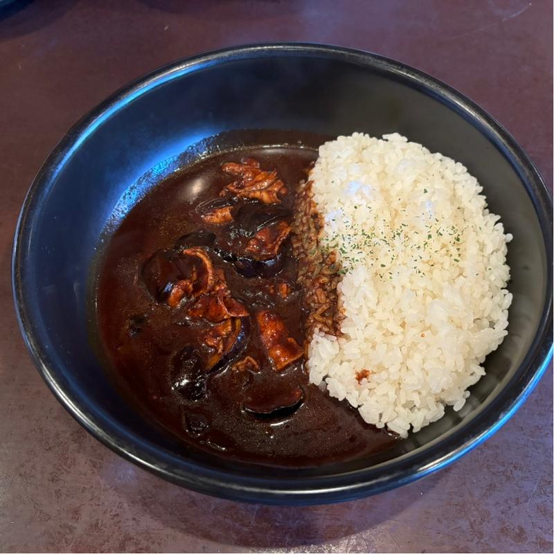 豚しゃぶ肉とナスと黒カレー(オーシャン テラス コーラルリーフ （Ocean Terrace Coral Reef）)