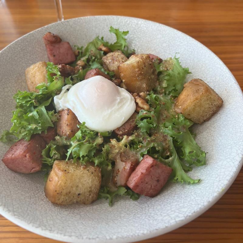 Salade lyonnaise(東京アメリカンクラブ （Tokyo American Club）)