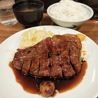 トンテキ定食 200g(大阪トンテキ なんばウォーク店 )