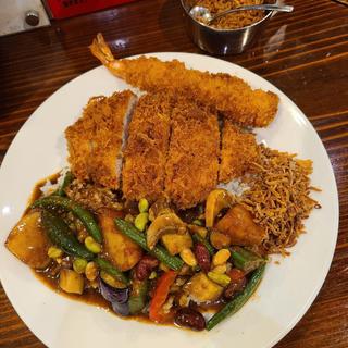 印度彩り野菜カレー Wトッピングサービス(カリカル 新橋本店)