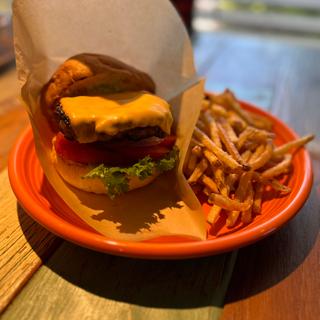 コナズチーズハンバーガー(コナズ珈琲 藤井寺店)