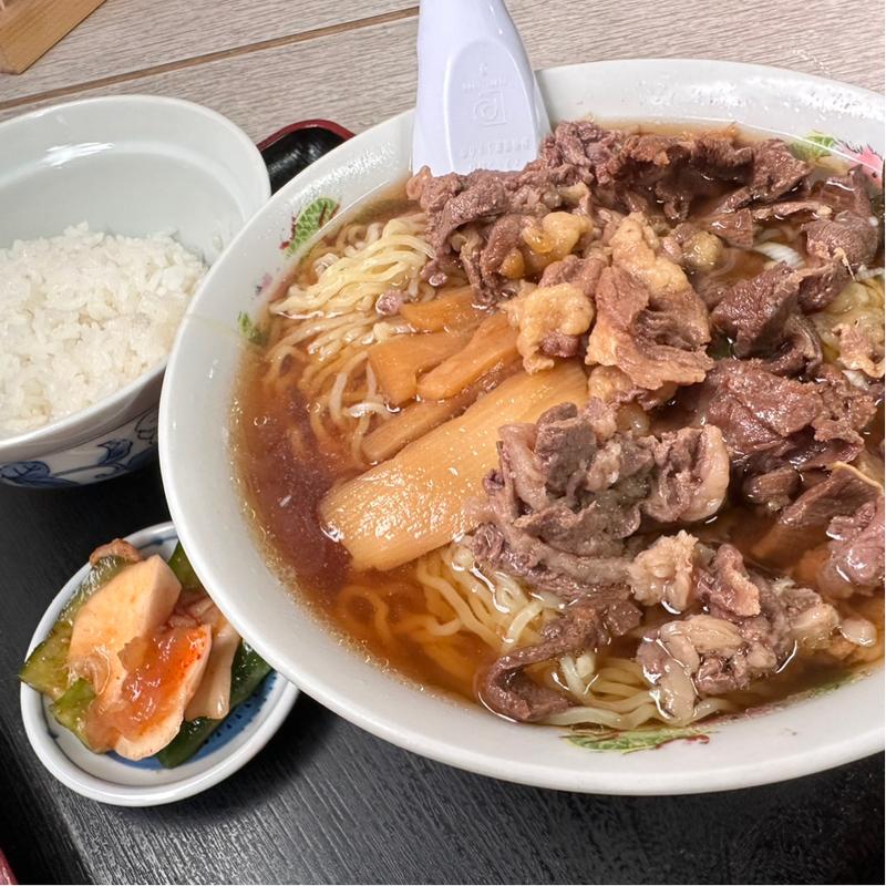 馬肉ラーメン大盛り🍜肉増し🍜半ライス(大衆食堂 )