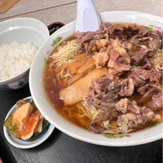 馬肉ラーメン大盛り🍜肉増し🍜半ライス(大衆食堂 )