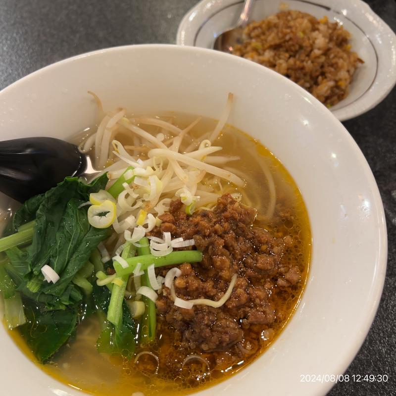 担仔麺+半チャーハン(神保町 餃子小龍包)