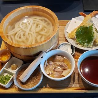 天釜あげのおうどん(つるとんたん UDON NOODLE Brasserie 渋谷店)